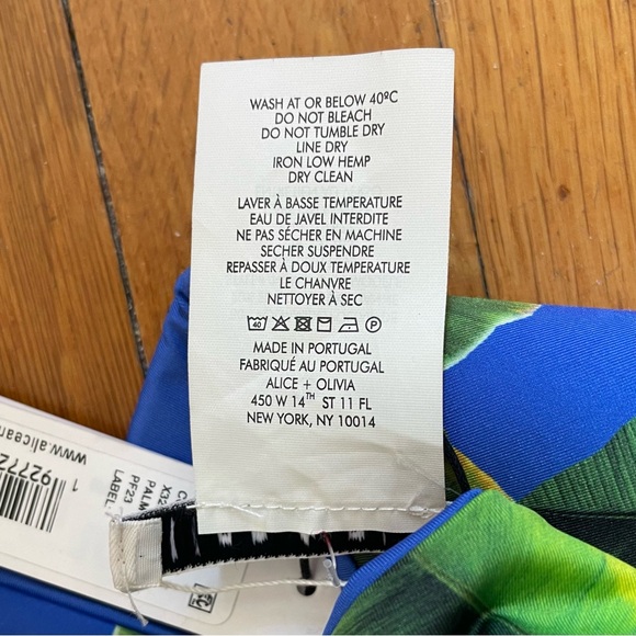 Alice + Olivia Peri Reversible Bandeau Bikini Top in Palm NWT - Picture 12 of 12